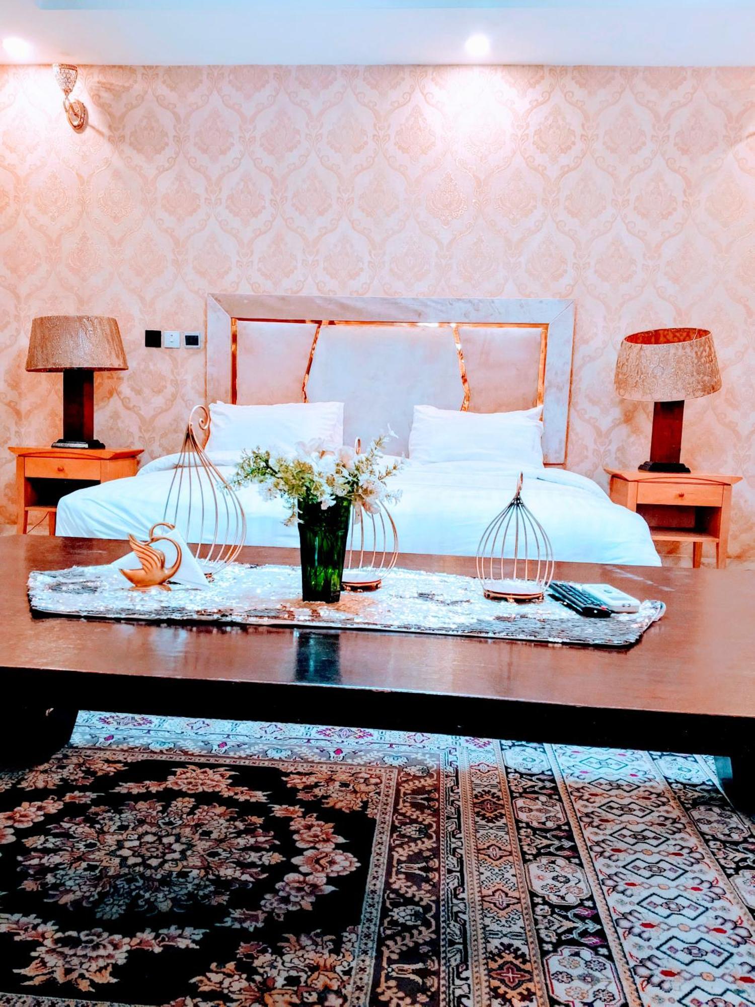 Nuit De Paris Hotel Abuja Eksteriør billede