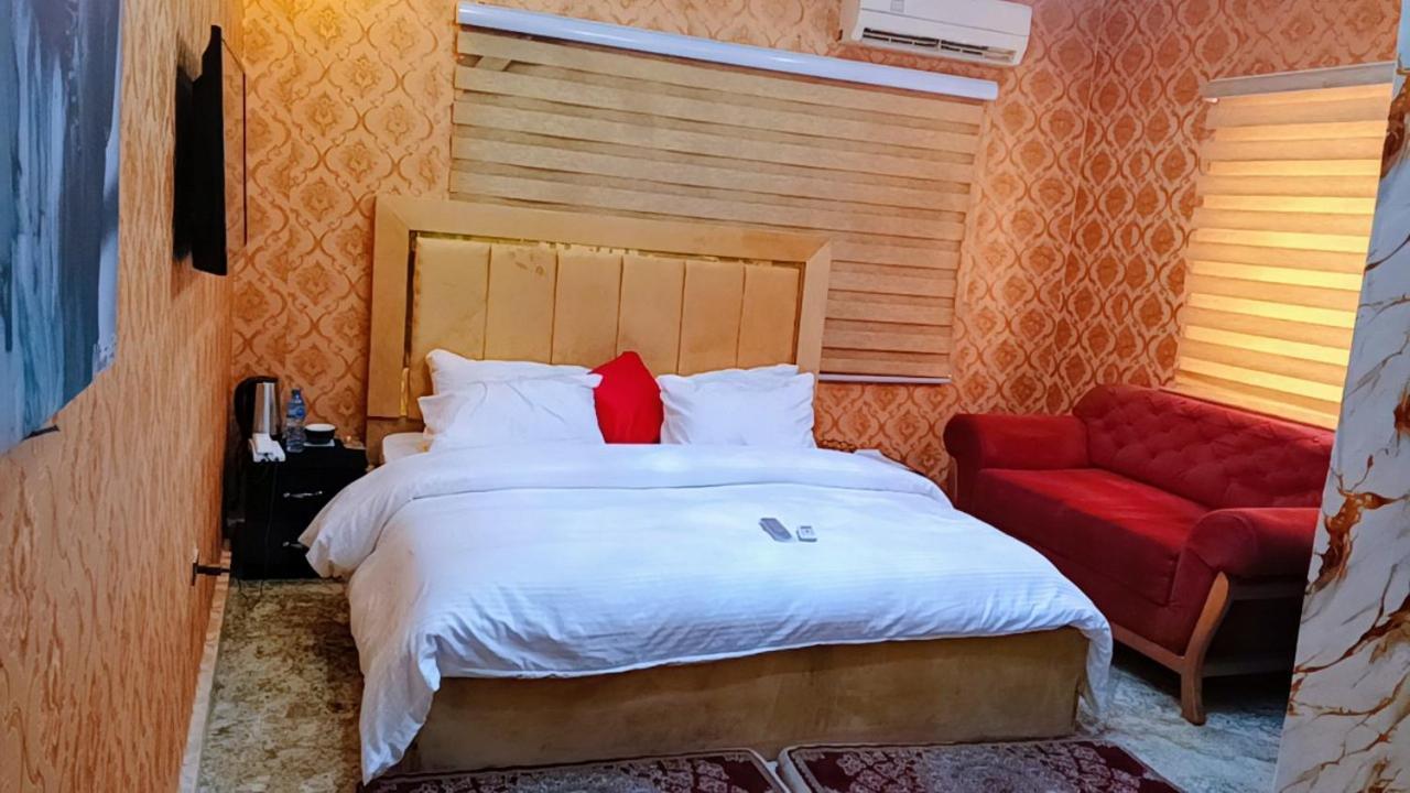 Nuit De Paris Hotel Abuja Eksteriør billede