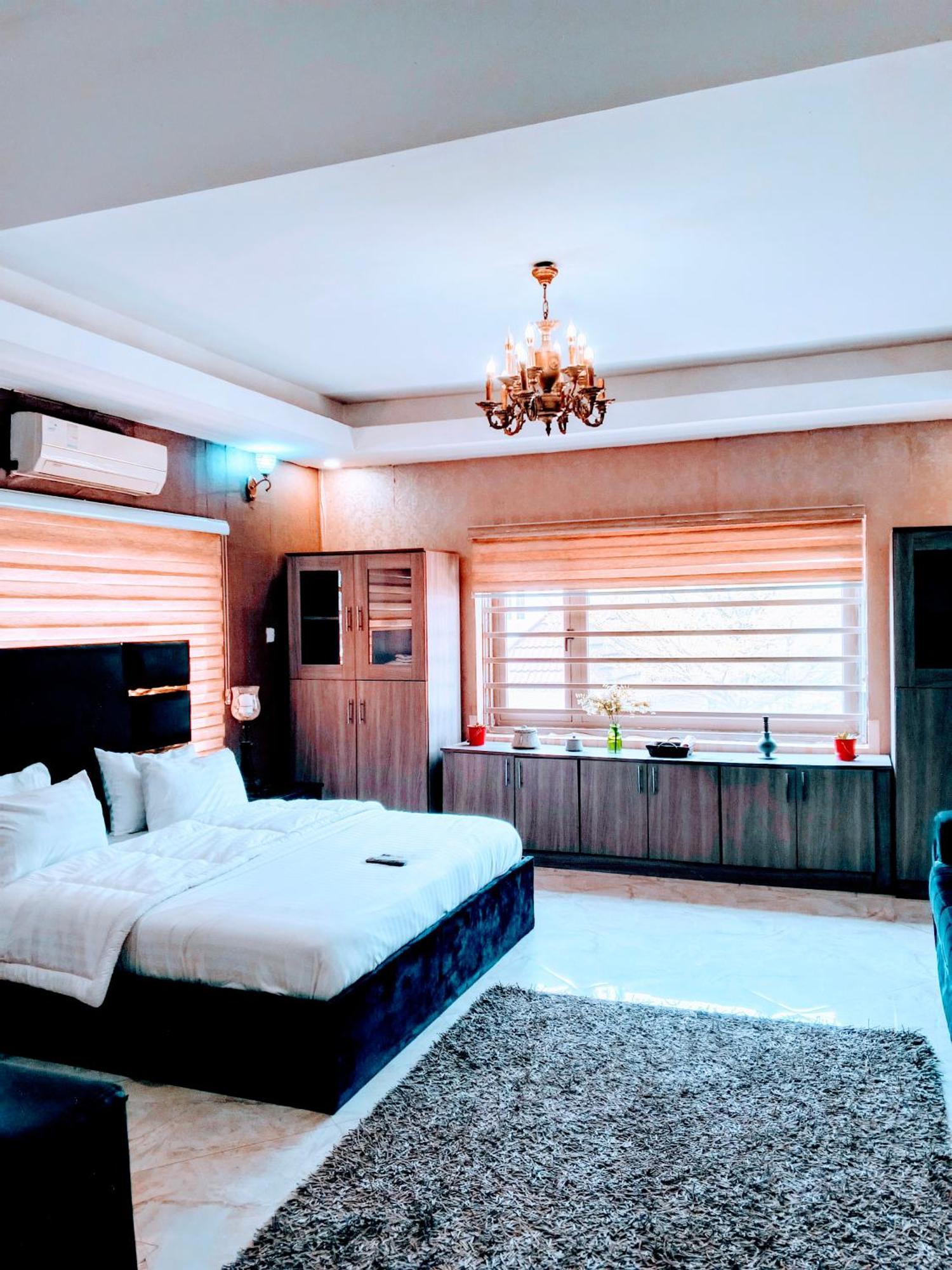 Nuit De Paris Hotel Abuja Eksteriør billede